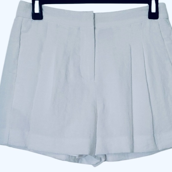 MICHAEL Michael Kors White Shorts Fully Lined Pleated Front Dressy Sz 6 - Picture 7 of 12